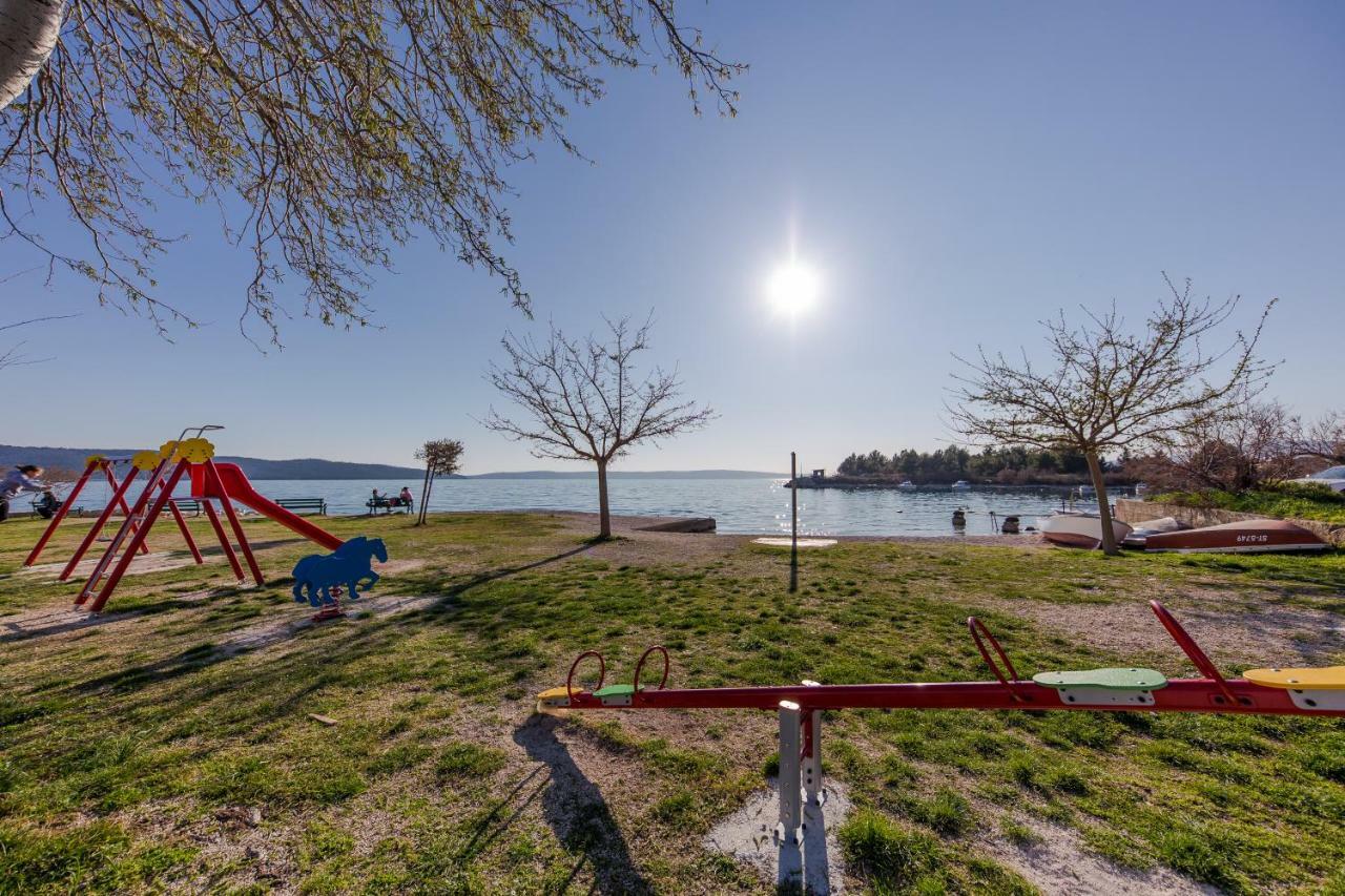 Apartman Ankica Kaštela Exterior foto
