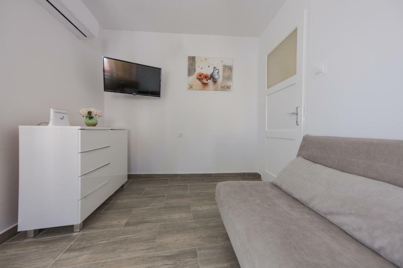 Apartman Ankica Kaštela Exterior foto